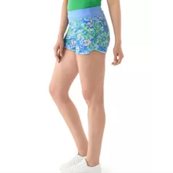 NWT Lilly Pulitzer Luxletic Bicci Running Short In Sunwashed Blue Plumes In Bloo - Picture 2 of 5